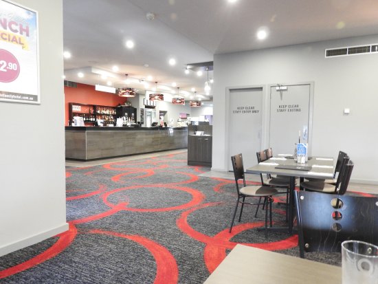 Drouin South VIC Swimm