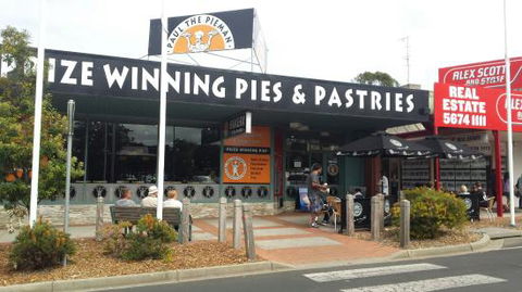 Paul The Pieman Bakery Cafe - Internet Find 0