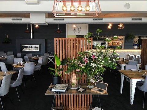 The Girl & Bull - Renee 0