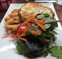 Victoria Hotel Woodend - Internet Find