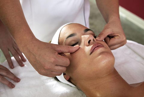Unique Touch Beauty & Massage - Renee 0