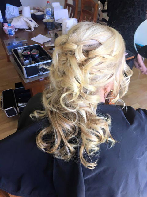 Janelle’s Hair & Beauty - Petrol Stations 10