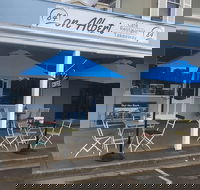 84 On Albert - Renee