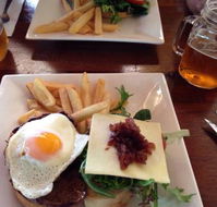 Glenrowan Hotel - Renee