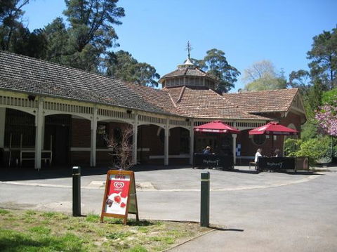 Hepburn Pavilion Cafe - Renee 0