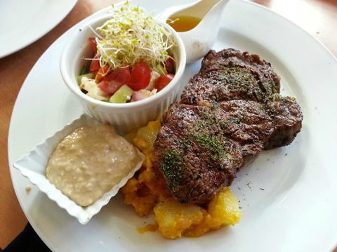 Quarry Restaurant - Internet Find 0