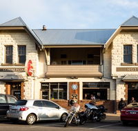Yarragon Hotel - Renee