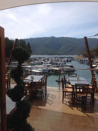 AQUA Bar & Cafe Lake Eildon - Renee 0