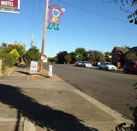 The Court House Hotel - Petrol Stations