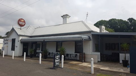 Woolsthorpe National Hotel - Renee 0