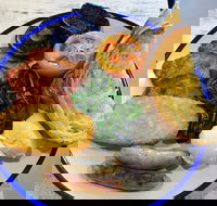 Flying Egg - Qld Realsetate