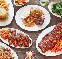 kellys bar and grill - Renee