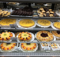 Bonjour Patissarie - Renee