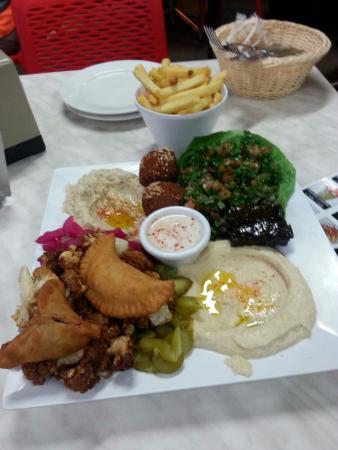 La Mono Restaurant - Renee 0