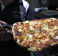 Treamici Pizzeria - Renee