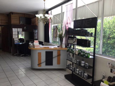 Bobby Pins Hair Studio - Qld Realsetate 0