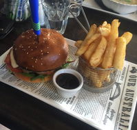 Cafe Loftus - Internet Find