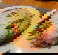 Bomaderry Hotel - Renee