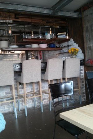 Henri Marc Cafe - Qld Realsetate 0