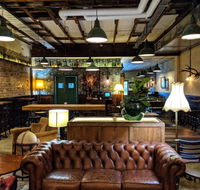 Mr Watkins Bar - Swimm