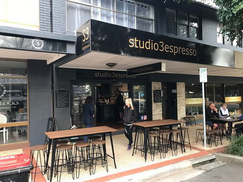 Studio 3 Espresso - Renee 0
