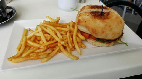 Vinnies Ristorante - Qld Realsetate 0