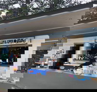 Zubi at Billy's - Qld Realsetate