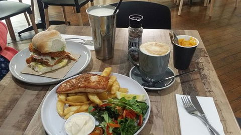 Higher Grounds Cafe Kincumber - Renee 0