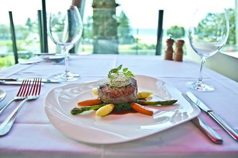 L'isle De France Terrigal - Renee 0