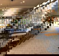 Mealy's Cafe - Renee