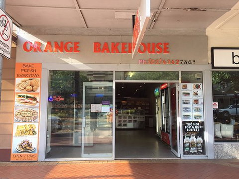 Orange Bakehouse - Renee 0