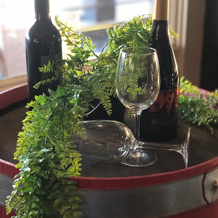 The Red Barrel Wine House - Renee 0