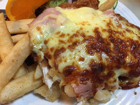 Australian Hotel - Internet Find 0