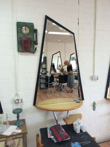 Hairdressers Unanderra NSW Internet Find