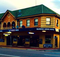 Queens Arms Hotel - Petrol Stations