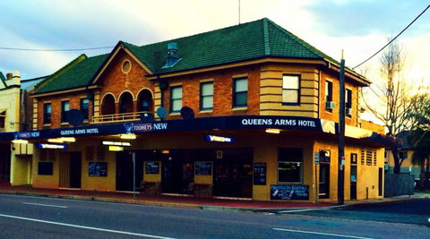 Queens Arms Hotel - Qld Realsetate 0