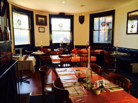 Queens Arms Hotel - Qld Realsetate 2