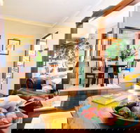 Lillypillys Cottages and Day Spa - Internet Find
