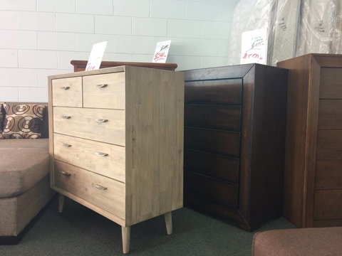 JR's Discount Bedding Centre - Qld Realsetate 0