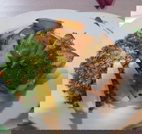 Australian Hotel Inverell - Renee