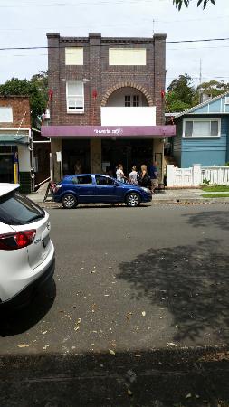 Fireworks Cafe - Qld Realsetate 0