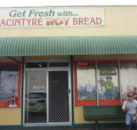 MacIntyre Hot Bread Shop - Renee