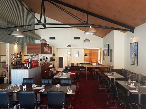 Stallions Restaurant & Bar - Internet Find 0