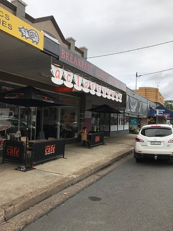 A Classy Cafe And Espresso Bar - Internet Find 0