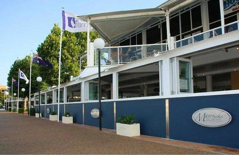 Mavericks On The Bay - Renee 0