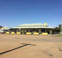 South Hay Hotel - Renee