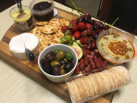 The Universal Eatery - Renee 0