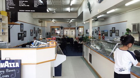 Cosmo Cafe - Renee 0