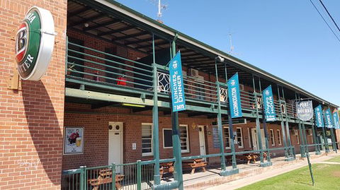 Port Of Bourke Hotel - Renee 0