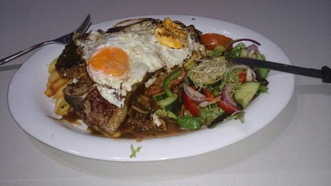 Tumbarumba Hotel - Renee 0